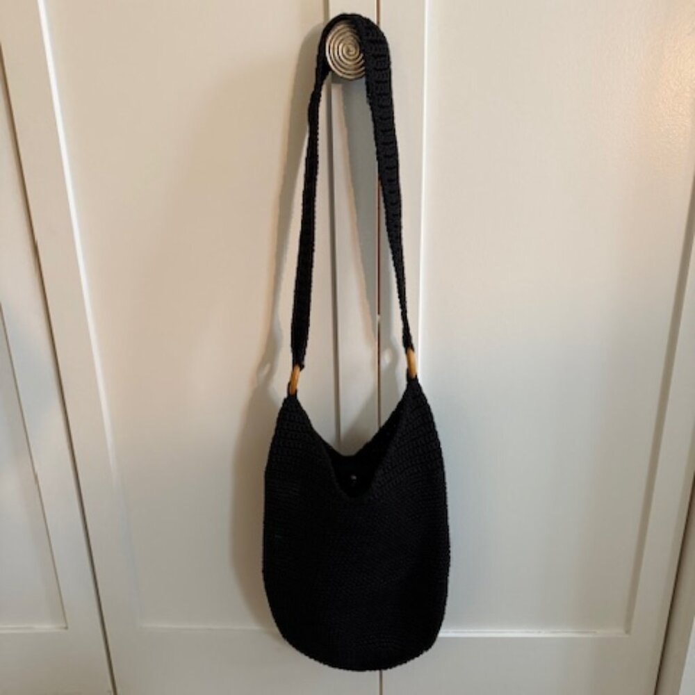 NWOT tightly crocheted black crossbody/shoulder bag